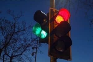 רמזור חדש בקרית אתא יוצר פקקים כבדים